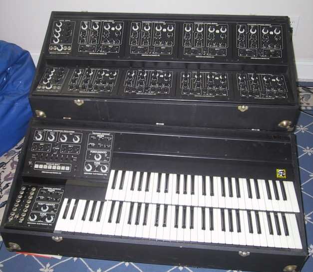 Oberheim FVS Four Voice System Analog Polyphonic Synthesizer