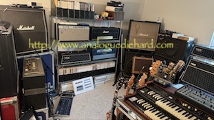 guitar-room