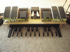 midi
                pedals