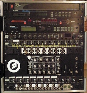 base analog rack